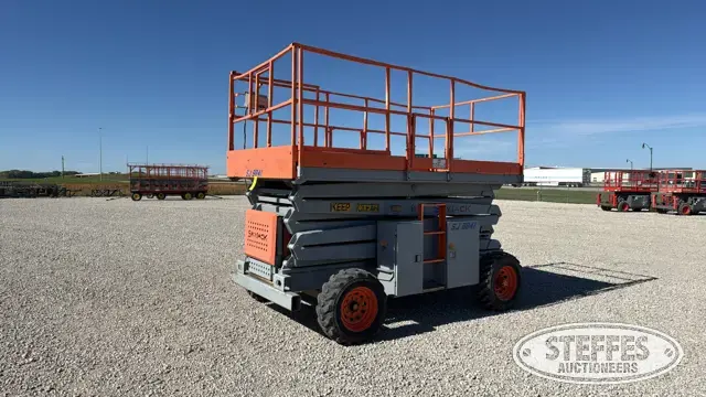 Skyjack SJ8841