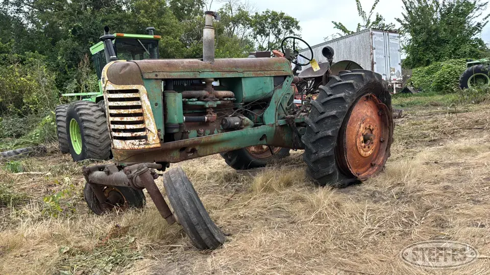 1953 Oliver 88 2WD Tractor