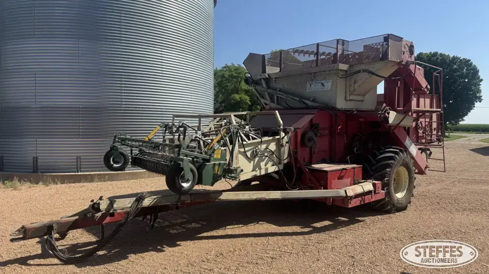 1999 Bob Equipment Bean King Model 666 Edible Bean Combine