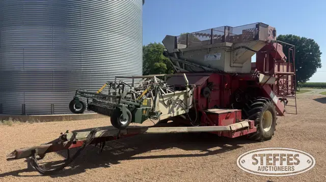 1999 Bob Equipment Bean King Model 666