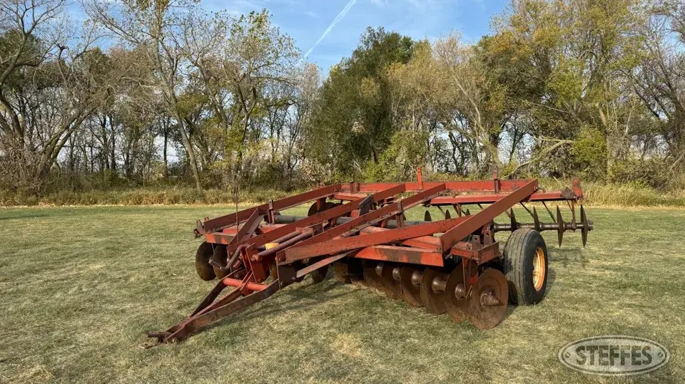 International 470 Disc