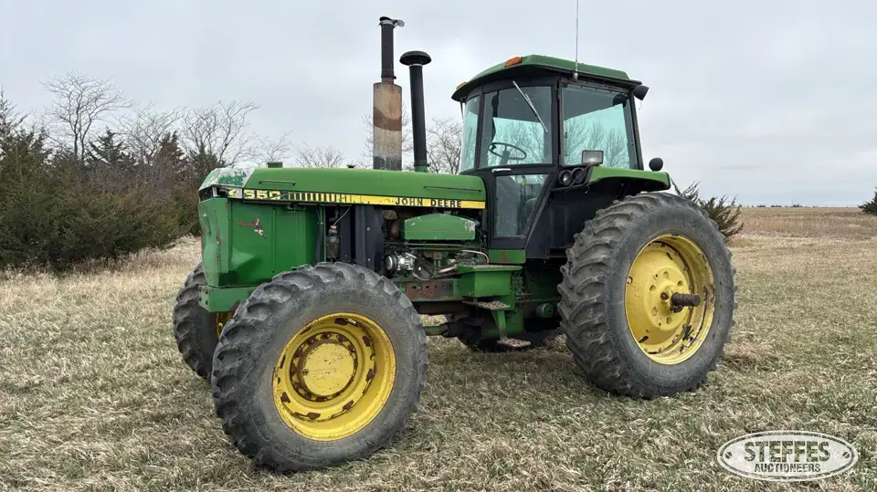 1988 John Deere 4650 MFWD Tractor