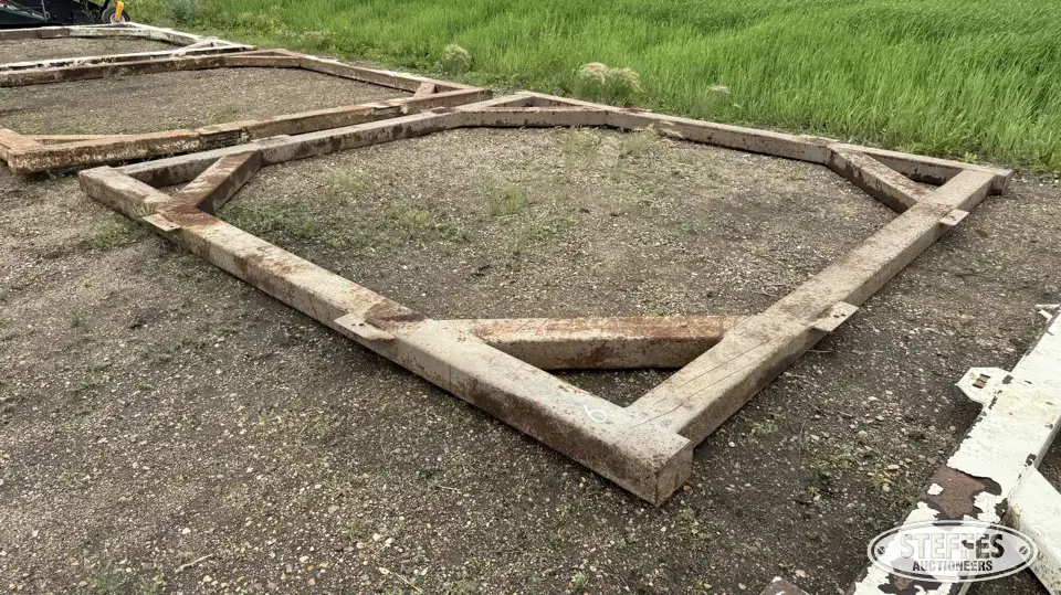 Hopper bin base
