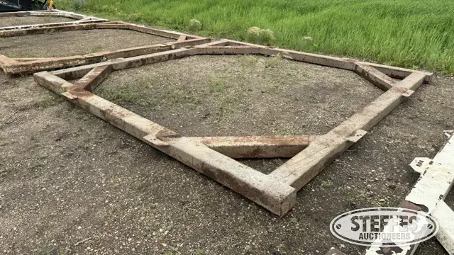 Hopper bin base