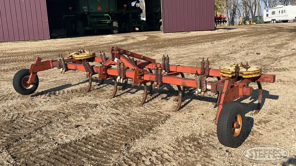 International 55 Chisel Plow