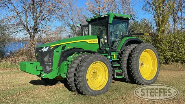 2022 John Deere 8R 370