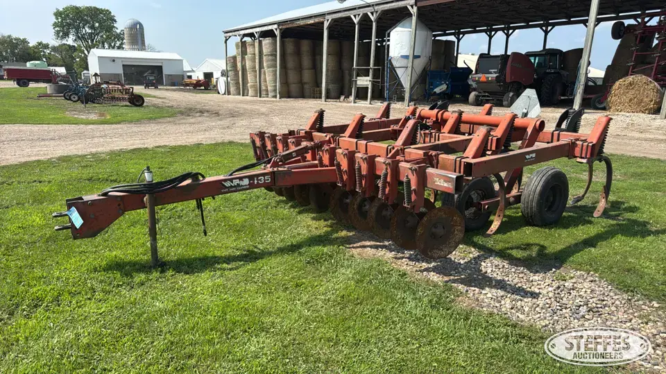 White 435 Coulter Chisel
