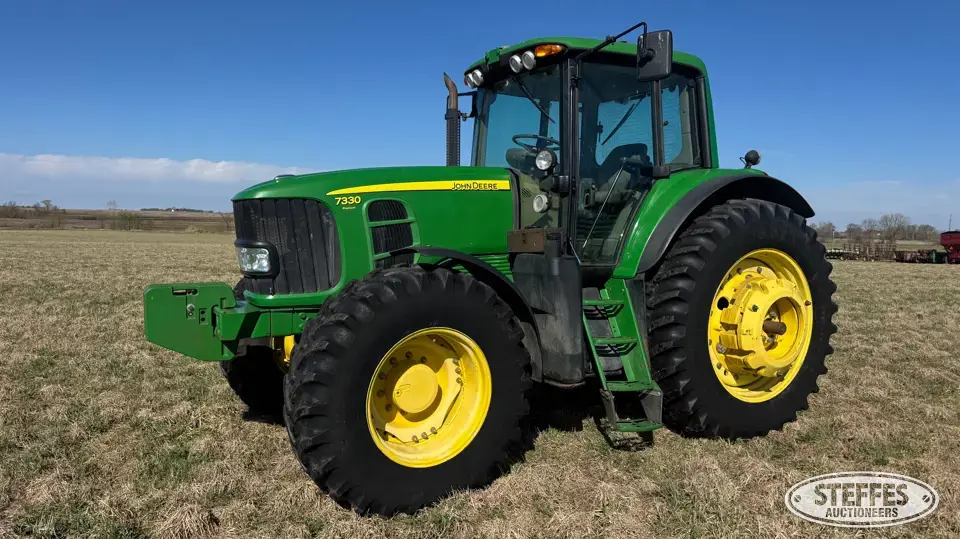 2008 John Deere 7330 Premium MFWD Tractor