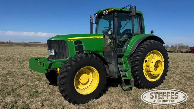 2008 John Deere 7330 Premium