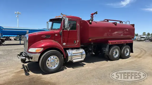 2014 Peterbilt 337 4,000 gal.