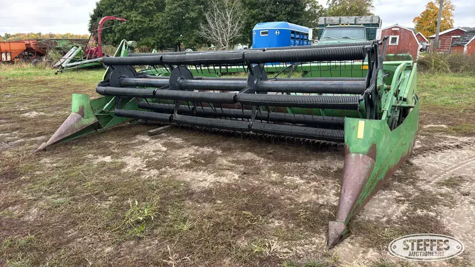 John Deere 216 bean head Flex Head