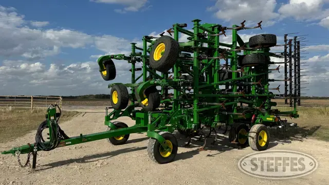 2022 John Deere 2230FH