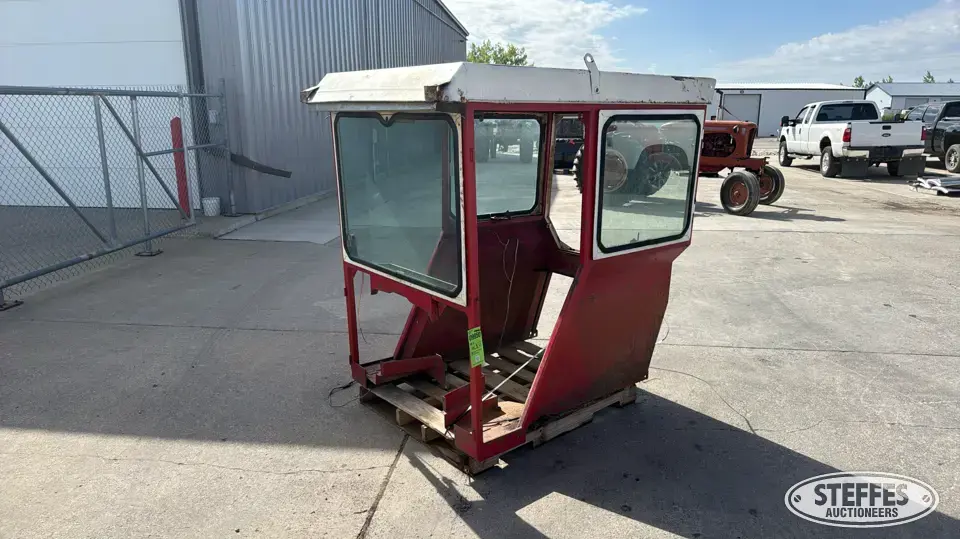 Year-A-Round L05 Tractor Part