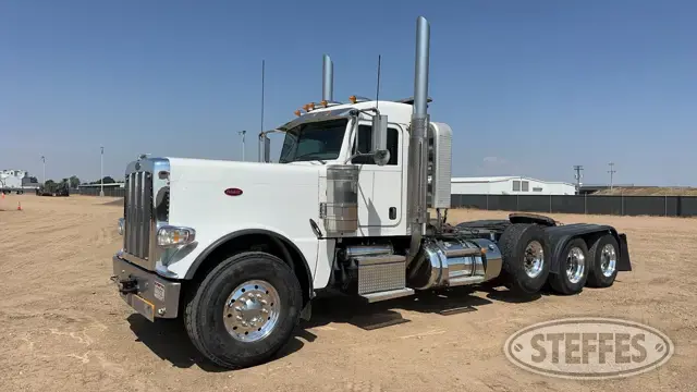 2022 Peterbilt 389