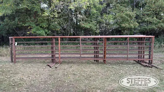 (5) Freestanding cattle panels