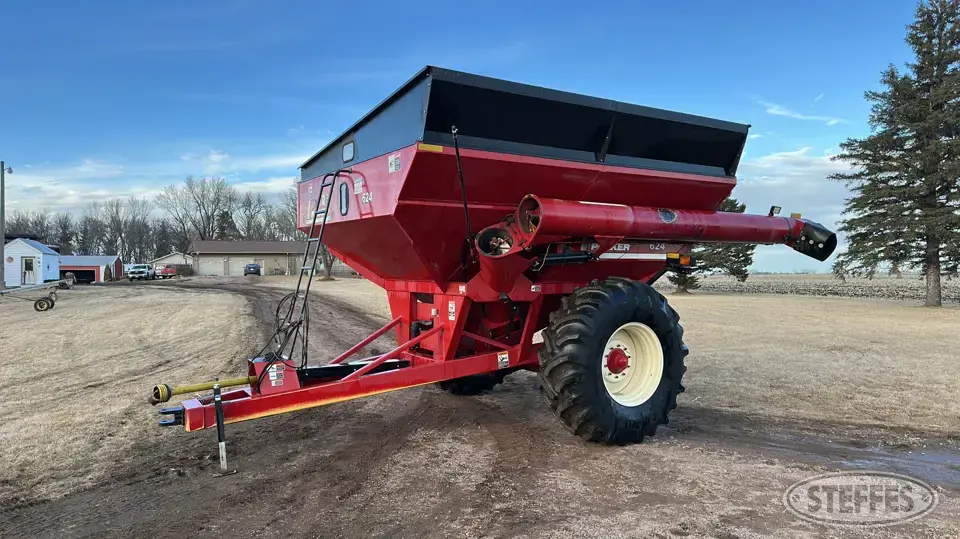 Parker 624 Grain Cart