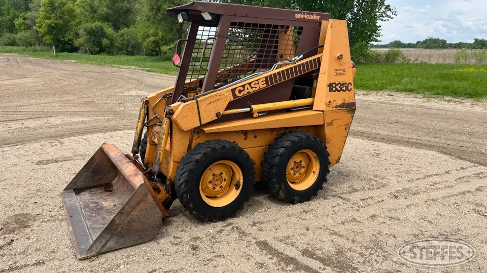 1989 Case 1835C Wheeled Skid Steer
