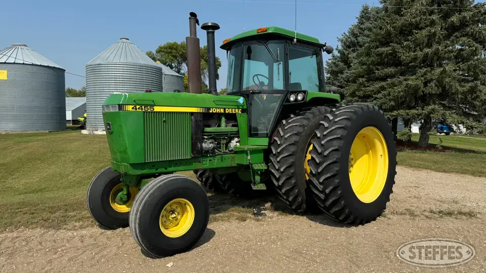 1990 John Deere 4455 2WD Tractor