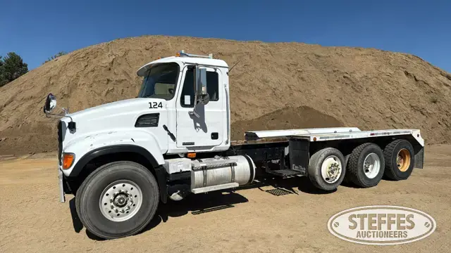 2005 Mack CV513 Granite Bridge