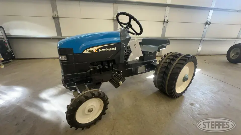New Holland TM175 Personal Property