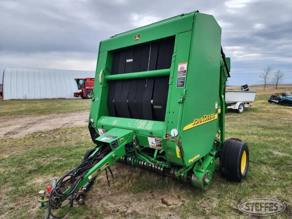2006 John Deere 567 Round Baler