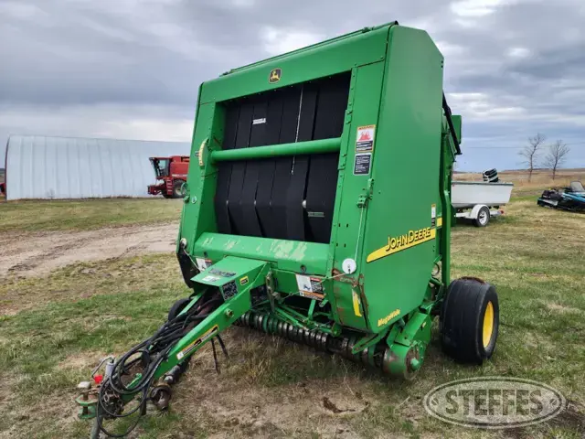 2006 John Deere 567