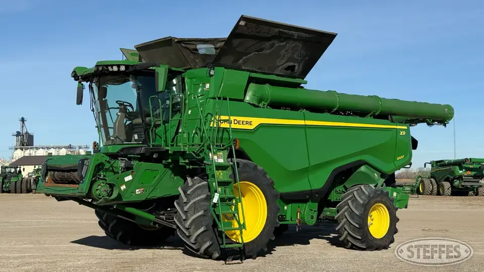 2021 John Deere X9 1000 Combine