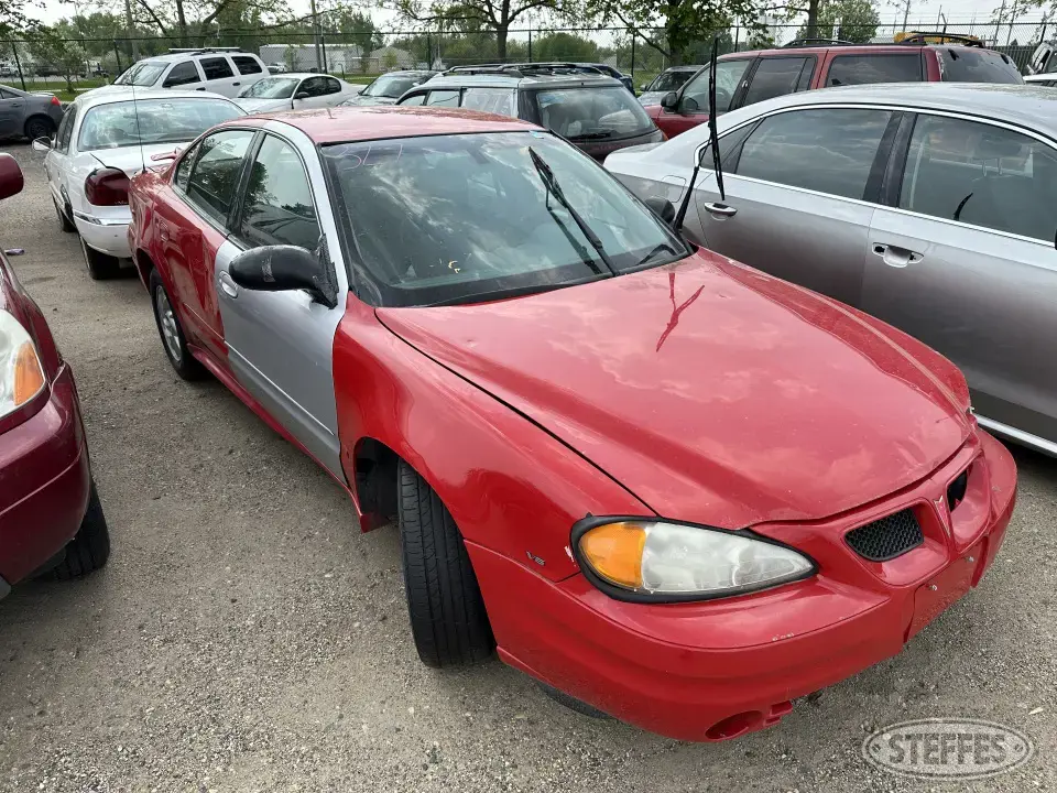 2004 Pontiac Grand Am SE Car