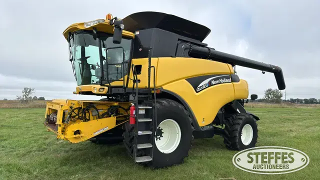 2005 New Holland CR 970