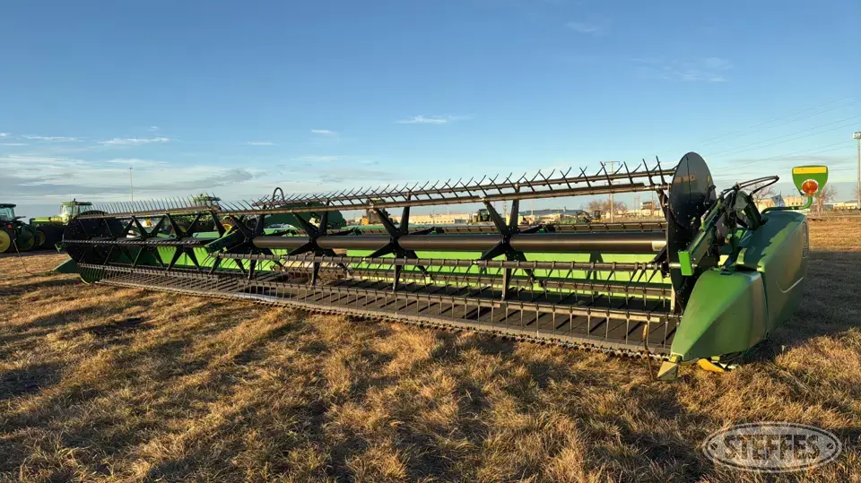 2013 John Deere 640FD Draper Head