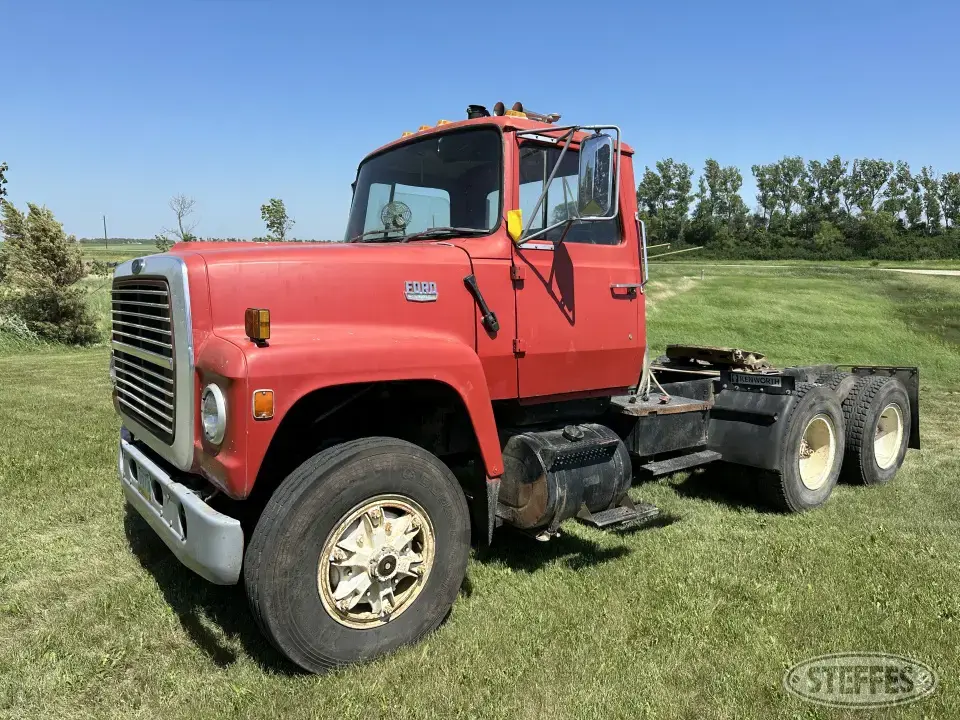 1980 Ford 9000 Conventional Truck without Sleeper