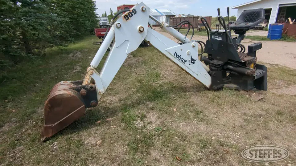 Bobcat 909 Skid Steer Backhoe