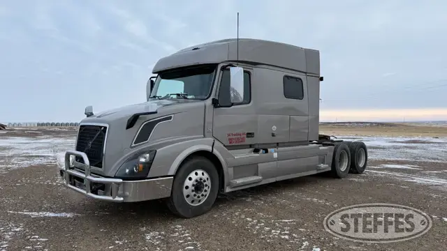 2013 Volvo VNL670