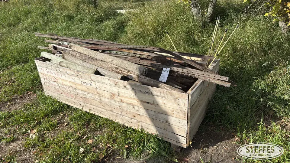 Fence posts Farm Support Item