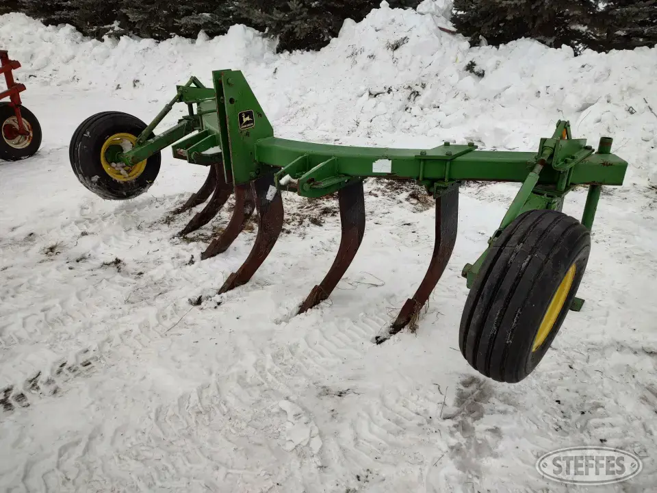 John Deere 900 Ripper