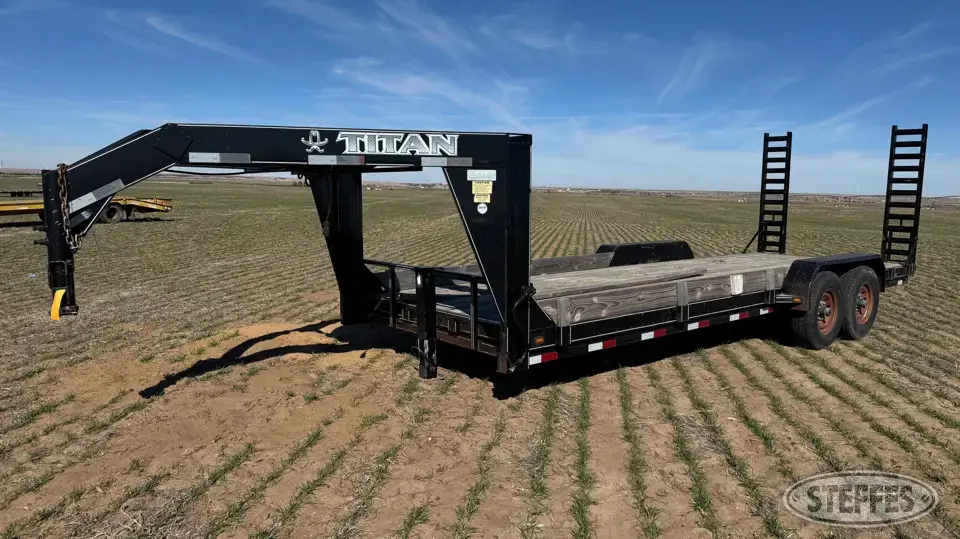 2011 Titan Flatbed Trailer