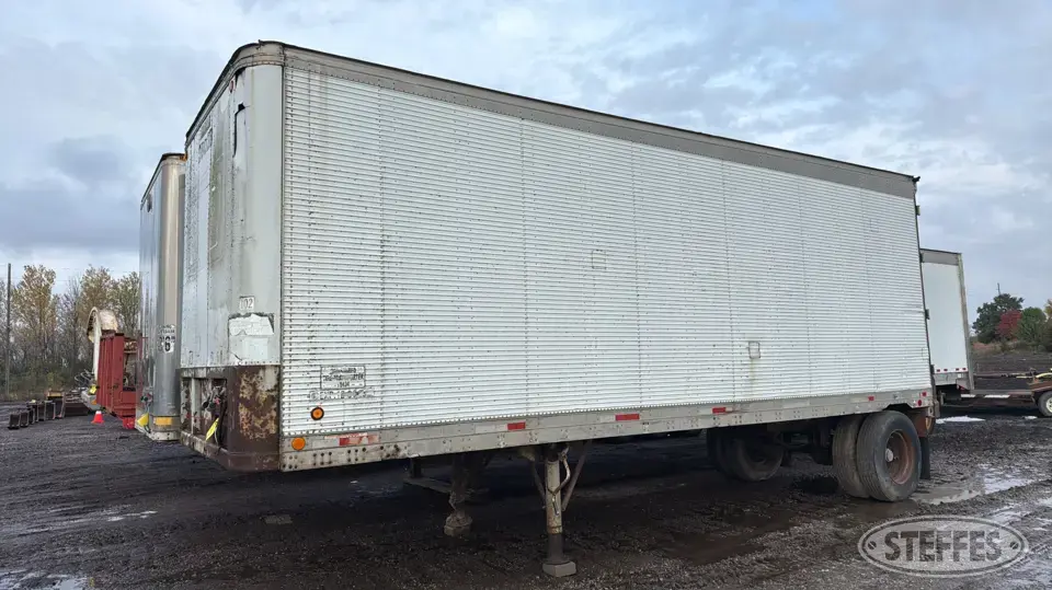 1986 Fruehauf FBB9-1.5-FL1-28-W6-102 Van Trailer