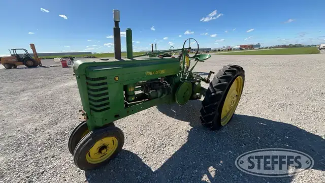 1945 John Deere B