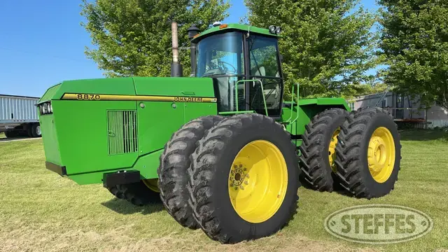 1994 John Deere 8870