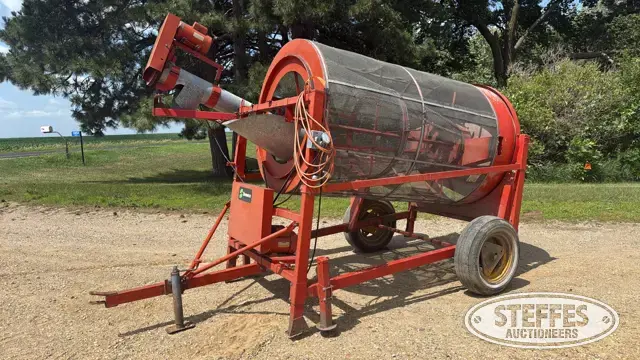 Snowco grain cleaner