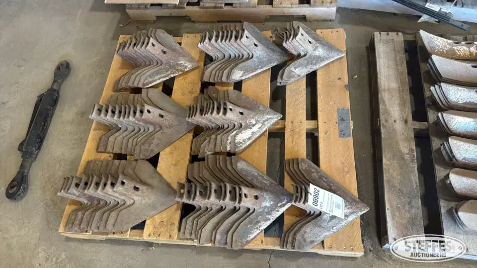 (69) Cultivator sweeps Ag Equipment Part