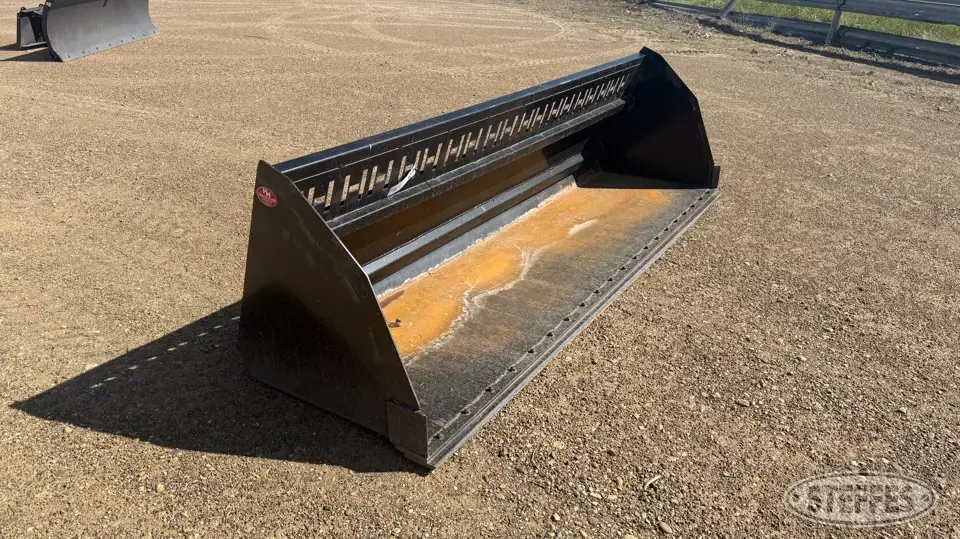 HH Fabrication Skid Steer Bucket