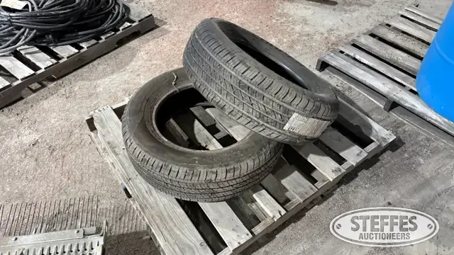 (2) Cooper CS5 Grand Touring 225/65R17 tires