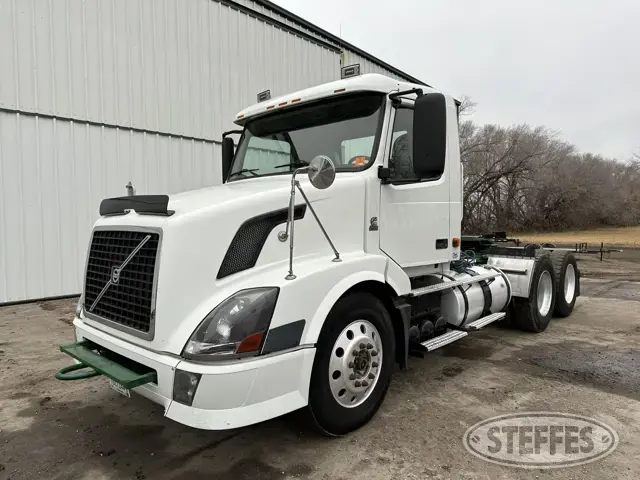 2005 Volov VNL64T