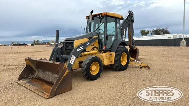 2007 Deere 410J