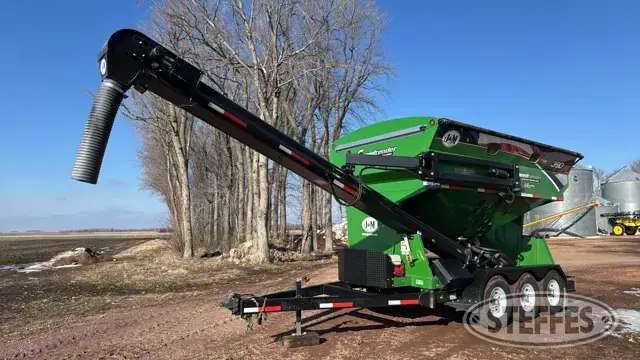 2023 J&M LC390