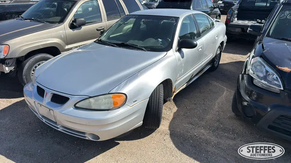 2005 Pontiac Grand Am SE Car
