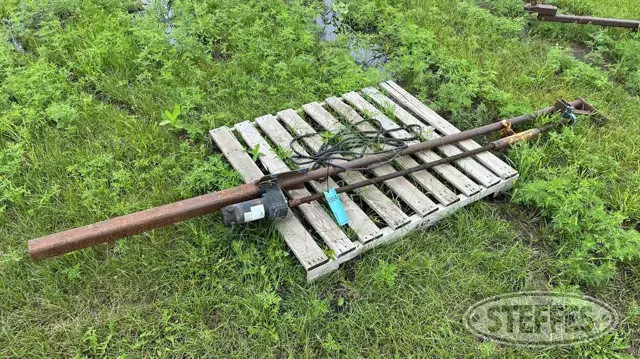 Shop-built electric laser mast