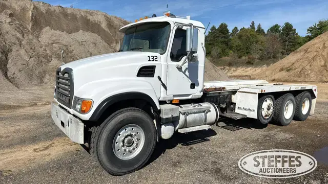 2006 Mack CV513 Granite Bridge
