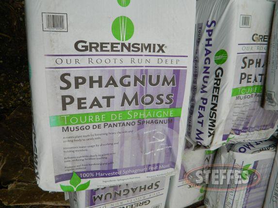 Pallet-of-Greens-Mix-Sthagnum-Peat-Moss_11.jpg